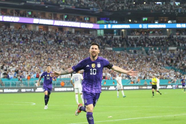 2024-10-28 自4月12日起，电影频道推出“AI影像人才优选计划”，并在、Bilibili等平台发起“AI影像征集大赛” ，面向全社会征集优秀AI影片。