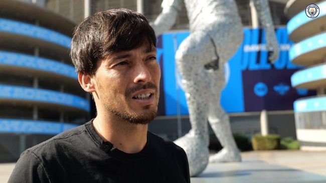 影片放映结束后，全场观众起立鼓掌，让舒淇瞬间泪洒现场。